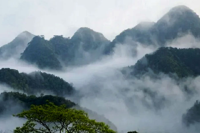 Breathtaking view from May Bac Peak